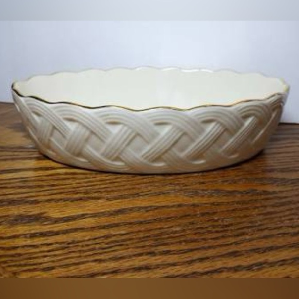 Lenox oval cream and gold bowl.